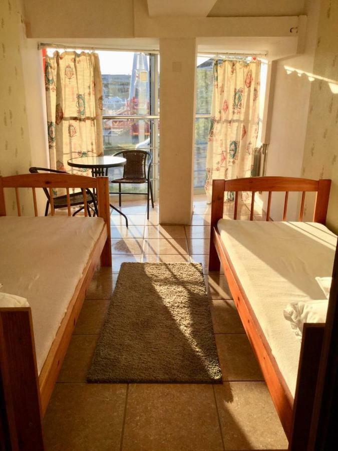 Harbour Hub Hostel Tallinn Extérieur photo